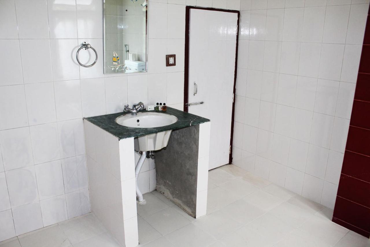 Norling Retreat Hotel Pelling Bagian luar foto