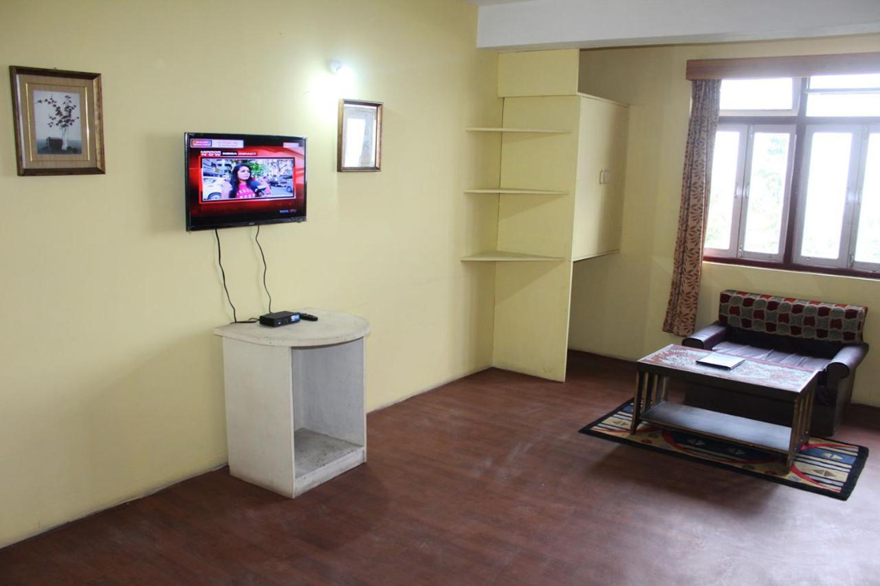Norling Retreat Hotel Pelling Bagian luar foto